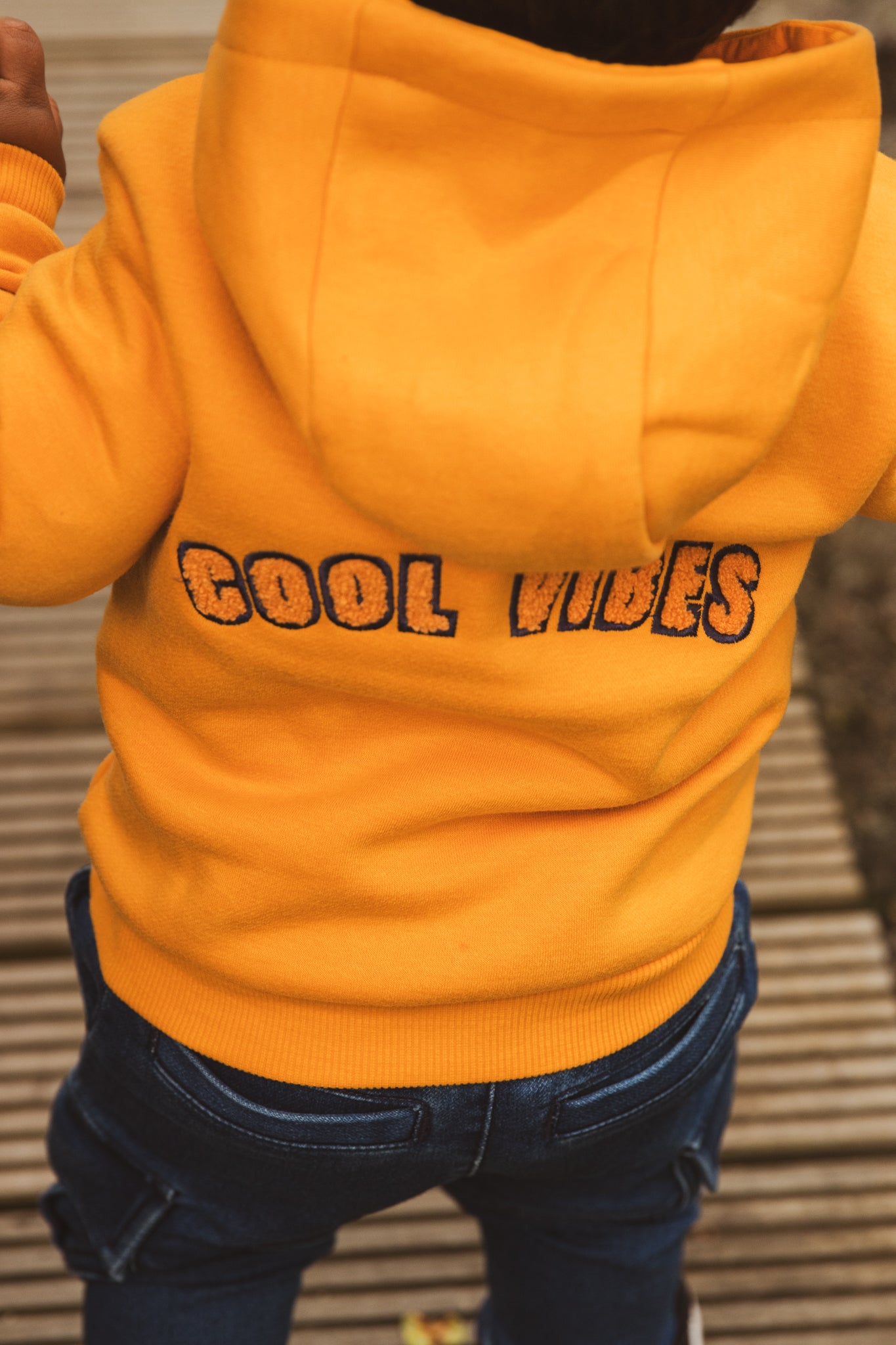 4president Trui Riley apricot jongens cool vibes
